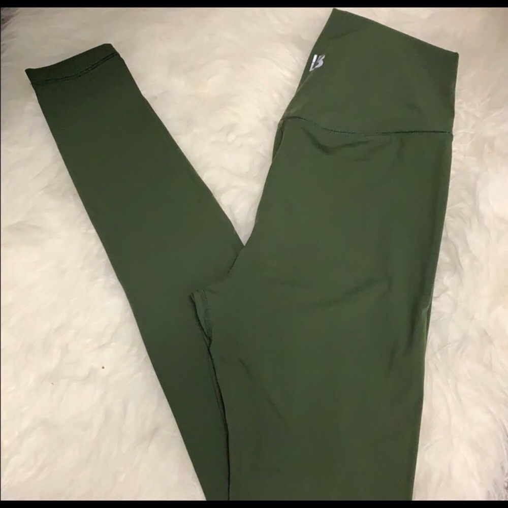 ** SOLD ** Rosa leggings - Picture 3 of 8